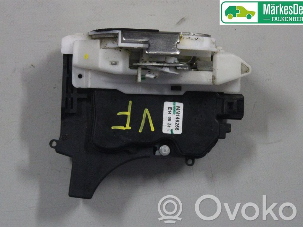 Etuoven lukko   5715A185,MN164255,MN164255