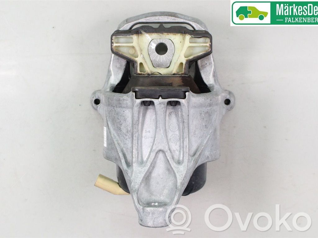 Engine mounting bracket   8W0199372CQ,8W0199372CQ,8W0199372CQ