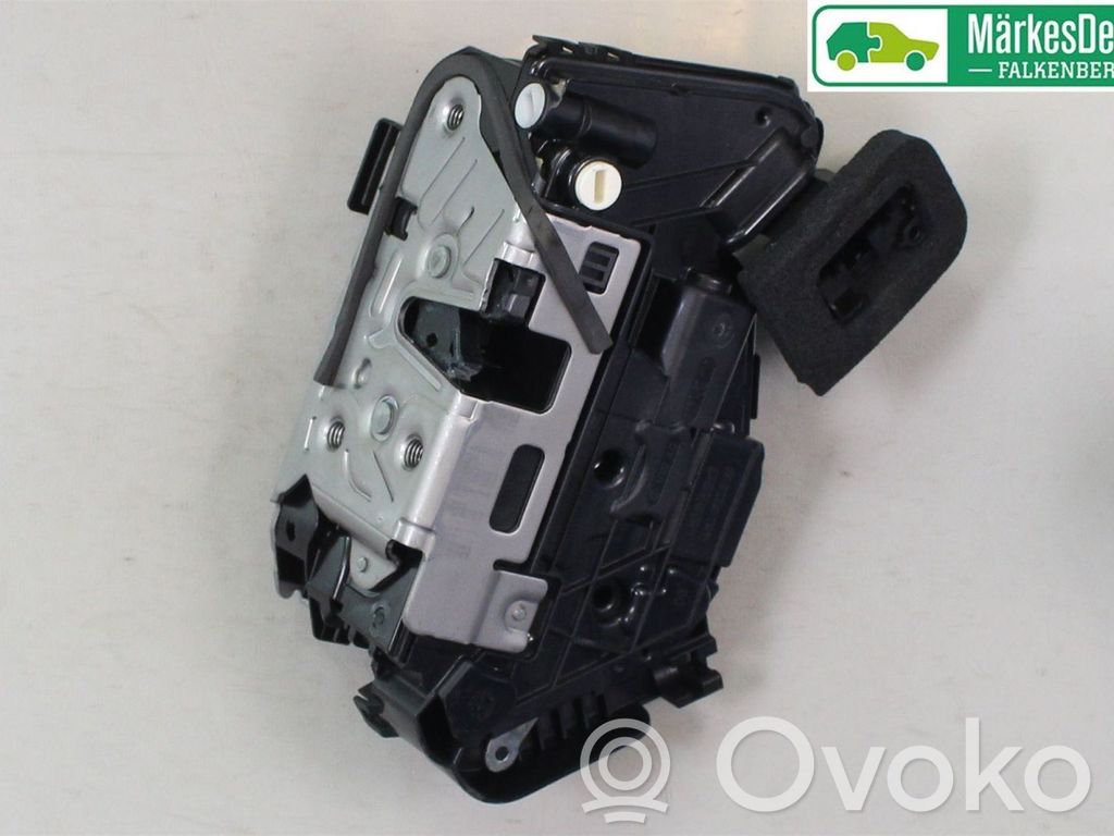 Volkswagen Golf VIII Serratura portiera posteriore