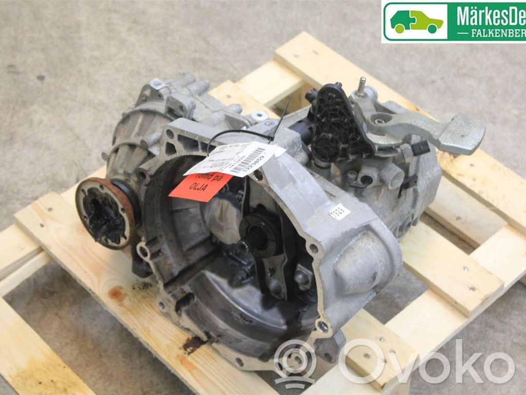 Volkswagen PASSAT B8 Cutie viteze manuală cu 6 trepte 