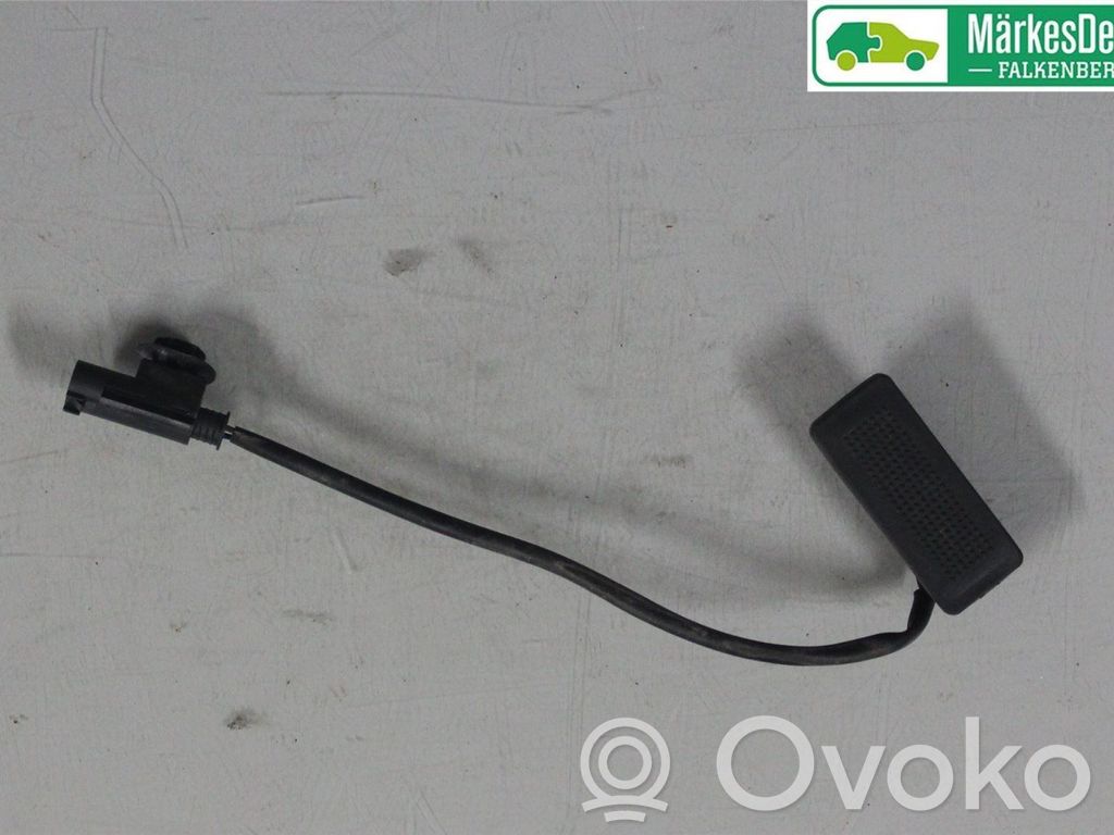Alfa Romeo Stelvio Botón interruptor de maletero abierto 