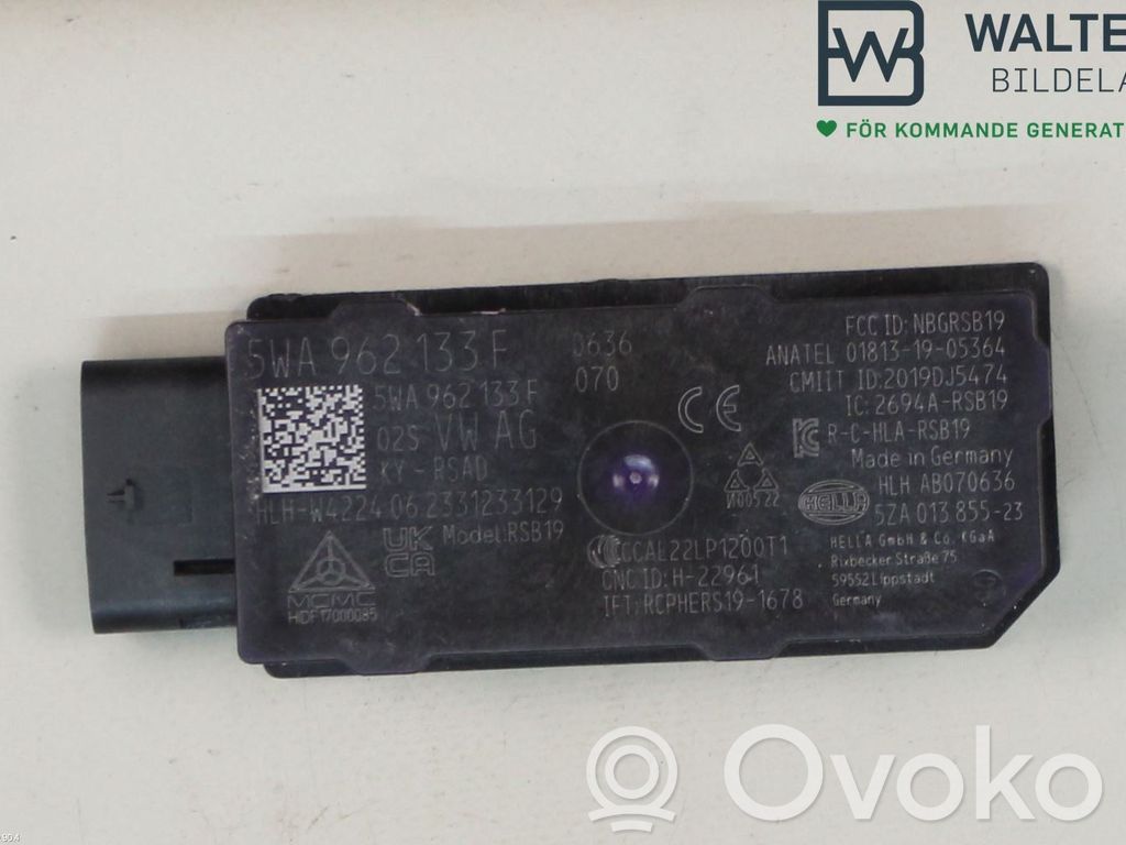 Volkswagen Golf VIII Radion antenni 