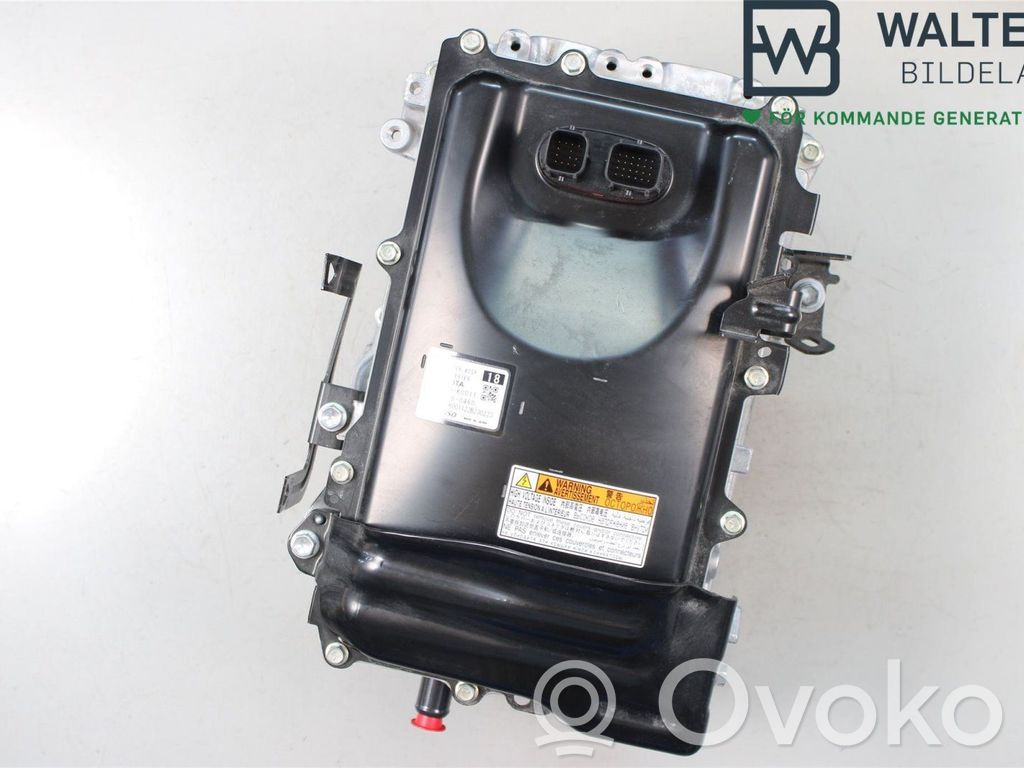 Toyota Yaris XP210 Inversor/convertidor de voltaje 