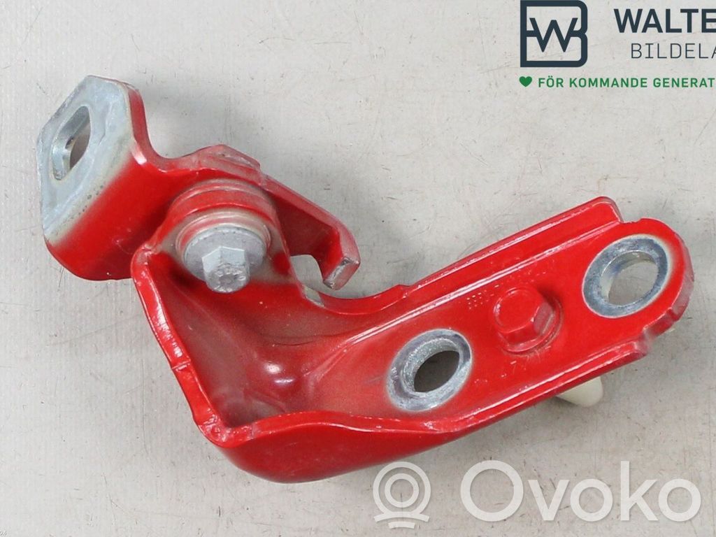 Ford Ecosport Front door upper hinge 