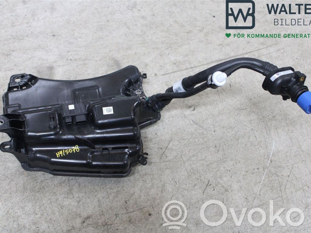 Volkswagen Golf VIII Rezervor lichid AdBlue 