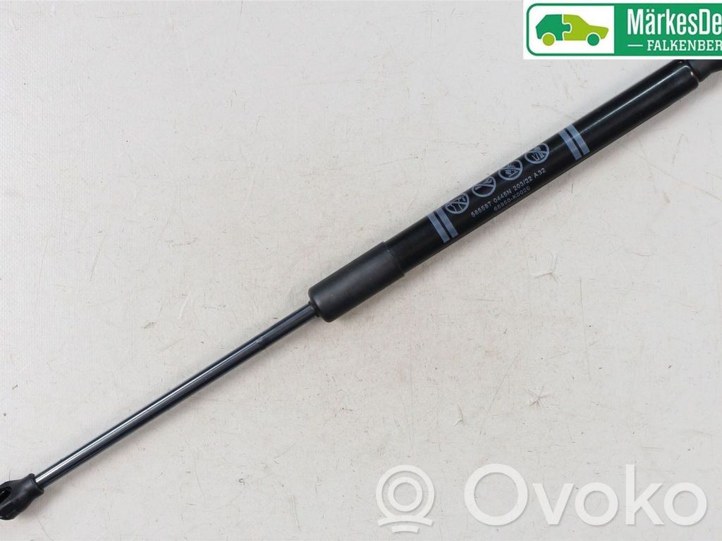 Toyota Yaris XP210 Puntone del portellone posteriore
