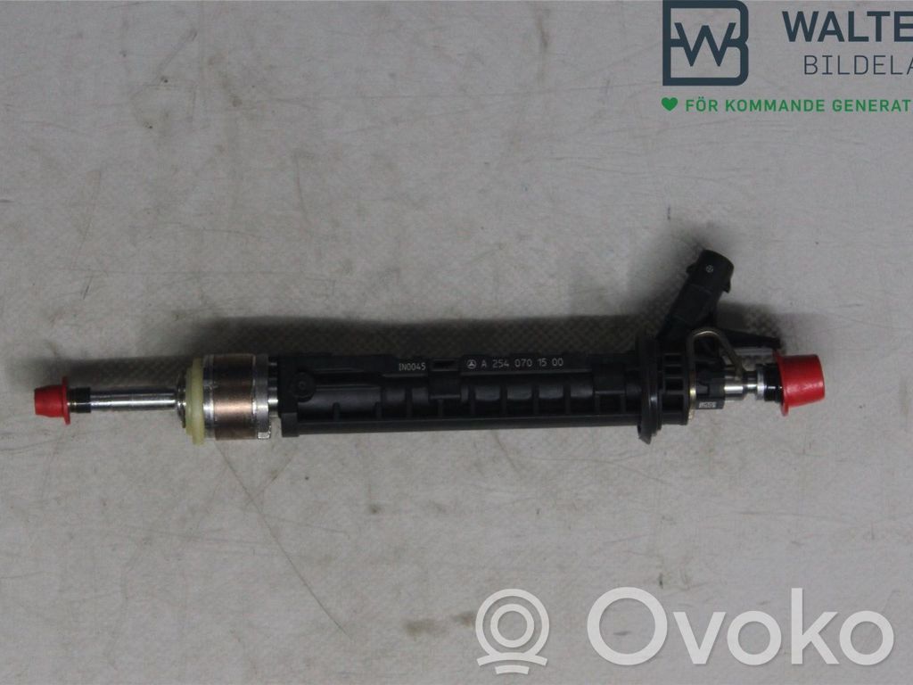 Mercedes-Benz GLC C254 Inyector de combustible 