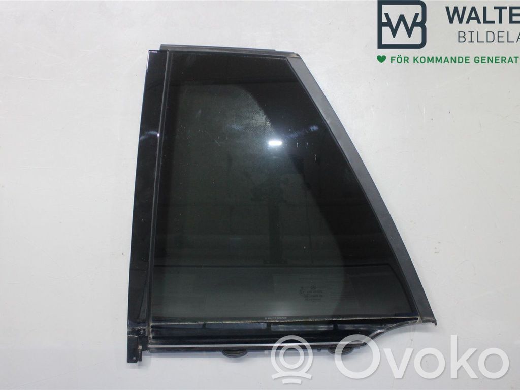 Mercedes-Benz C W205 Ventanilla de ventilación de la puerta trasera