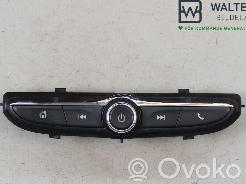 Opel Astra K Mando de control del sonido 