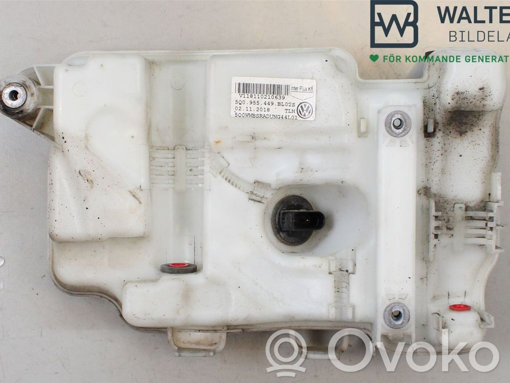 Zbiornik płynu do spryskiwaczy szyby przedniej / czołowej   5Q0955453BA,5Q0955449BL,5Q0955449BL