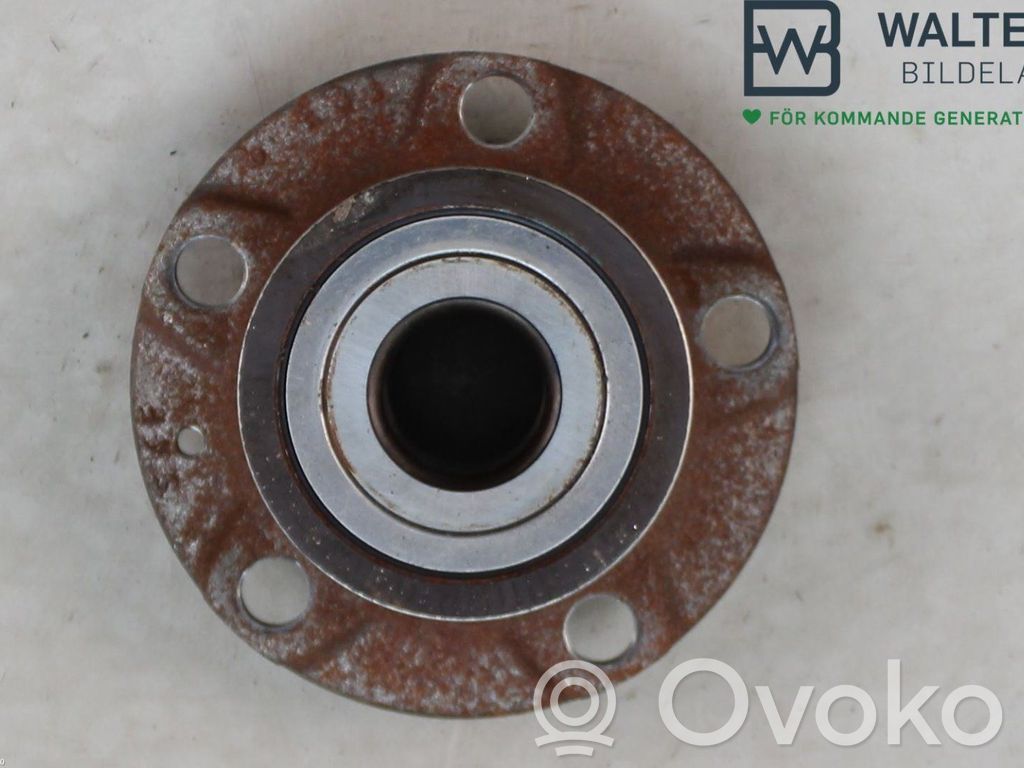 Volkswagen Taigo Mozzo portante ruota posteriore 
