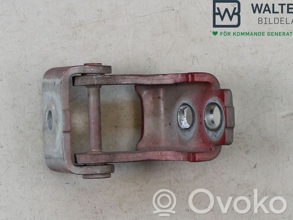 Renault Megane III Front door lower hinge 