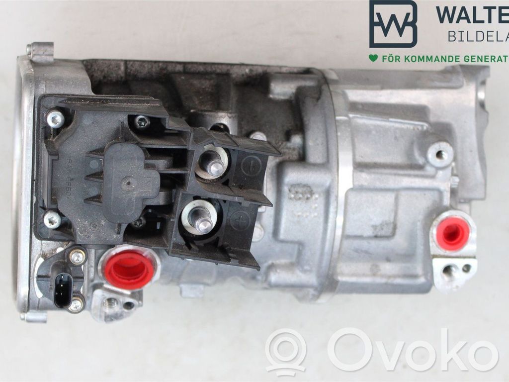 Mercedes-Benz C W206 Compresseur de climatisation
