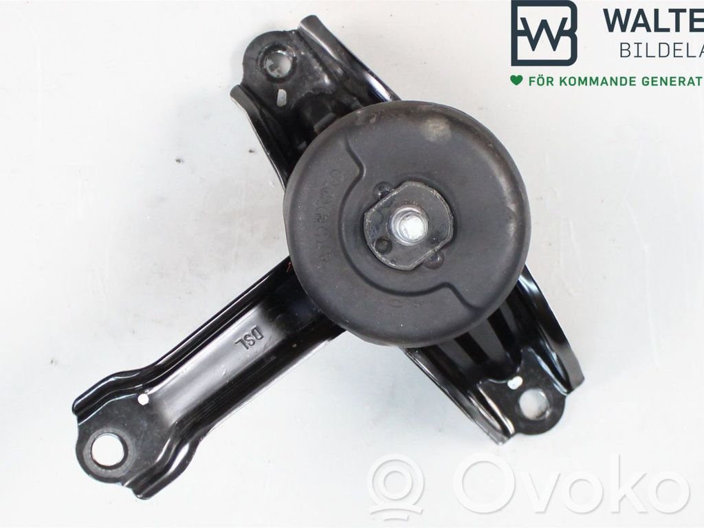 KIA Rio Engine mounting bracket 