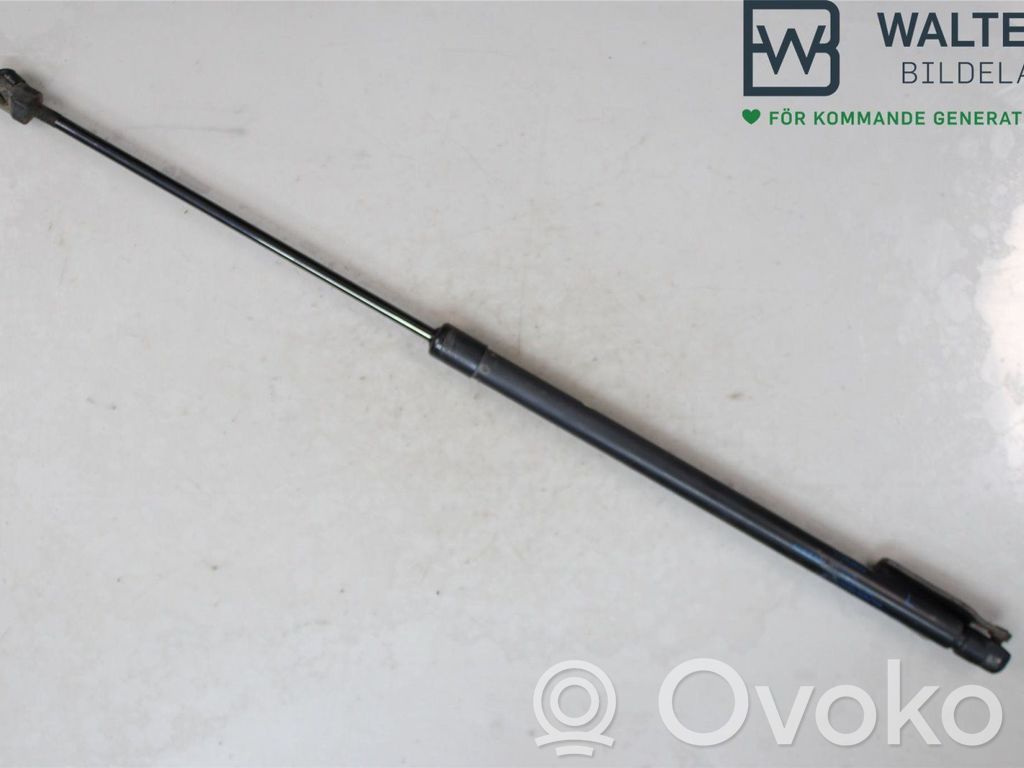 Nissan Note (E12) Tailgate strut 