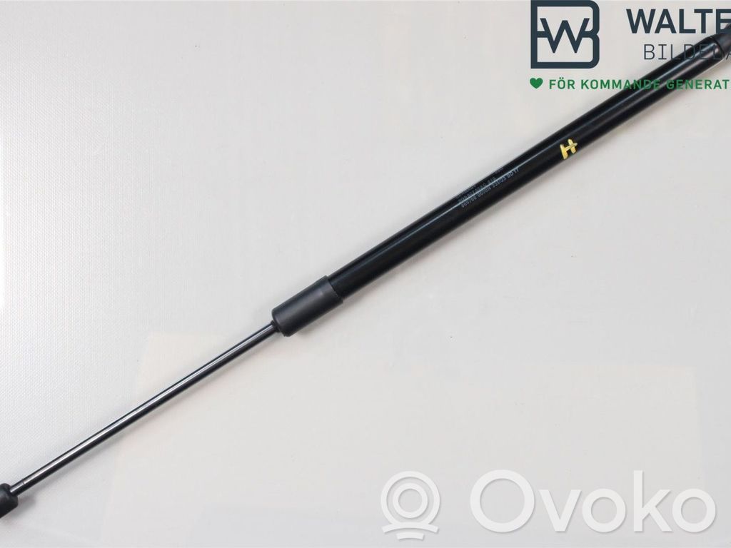 Volkswagen PASSAT B8 Puntone del portellone posteriore