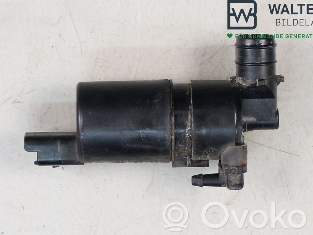 Renault Express Windscreen/windshield washer pump 