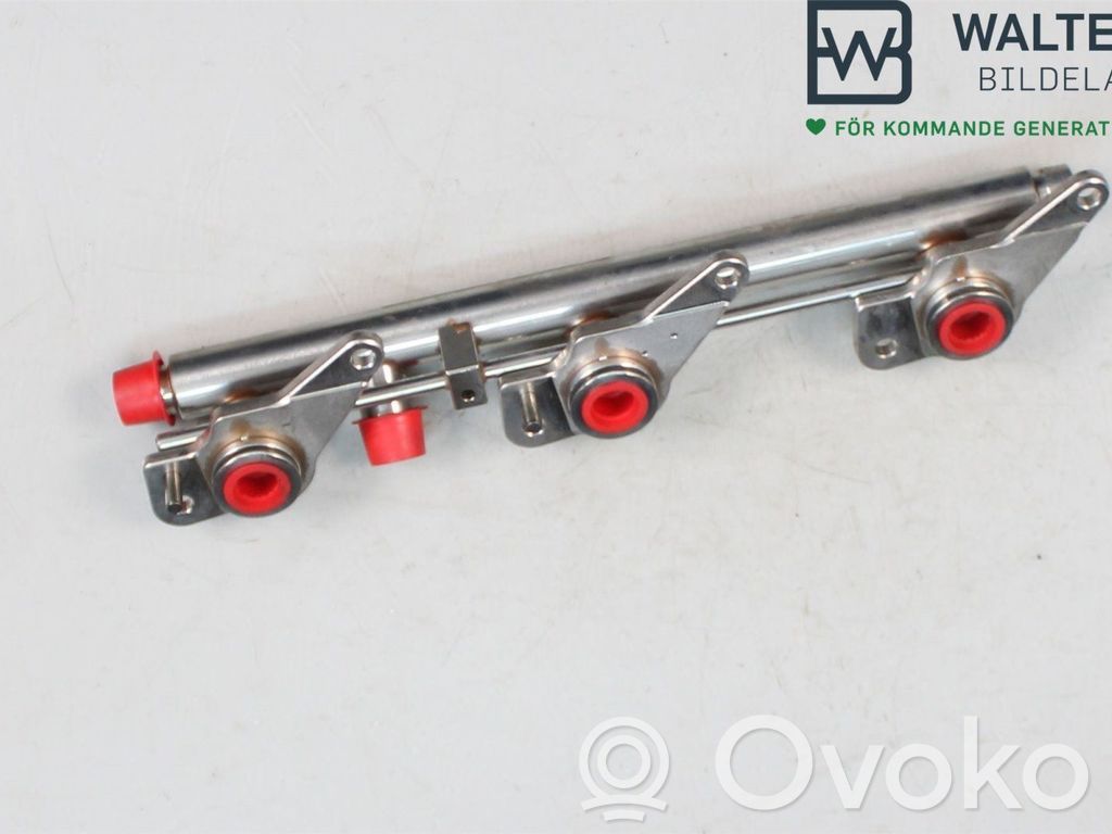 Mercedes-Benz SLC R172 Tubo principal de alimentación del combustible 