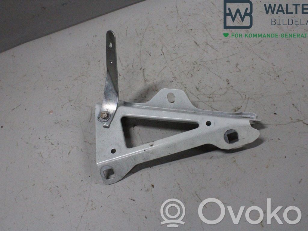 Uchwyt / Mocowanie błotnika przedniego   51948095