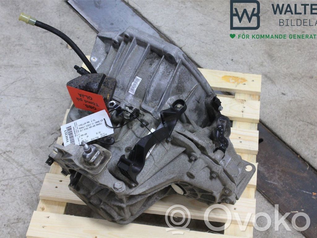 Manualna 6-biegowa skrzynia biegów   8201740561,R9M409