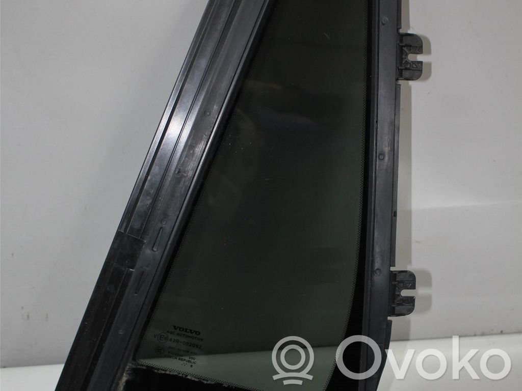 Volvo XC90 Ventanilla de ventilación de la puerta trasera 