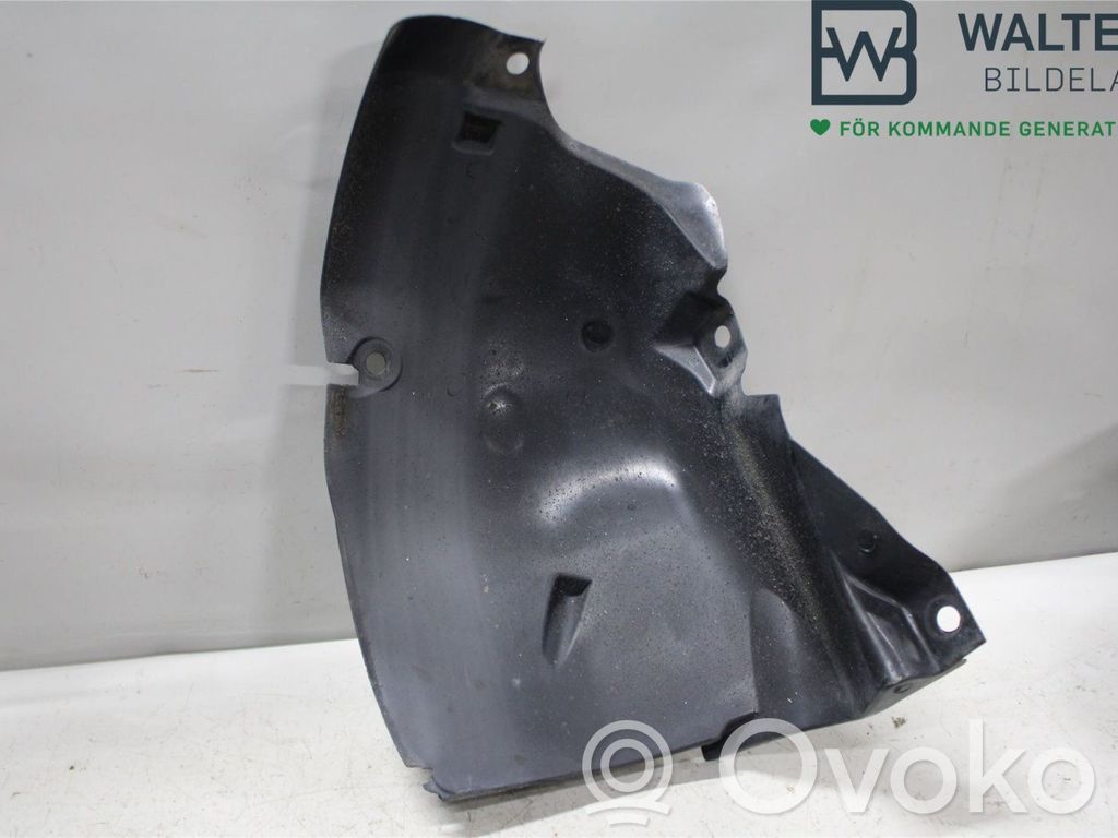 Renault Clio IV Nadkole przednie 