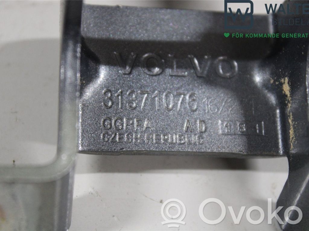 Volvo XC90 Tailgate/trunk/boot hinge 