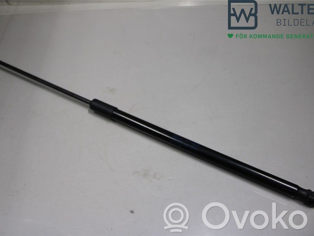 Seat Leon IV Tailgate strut 