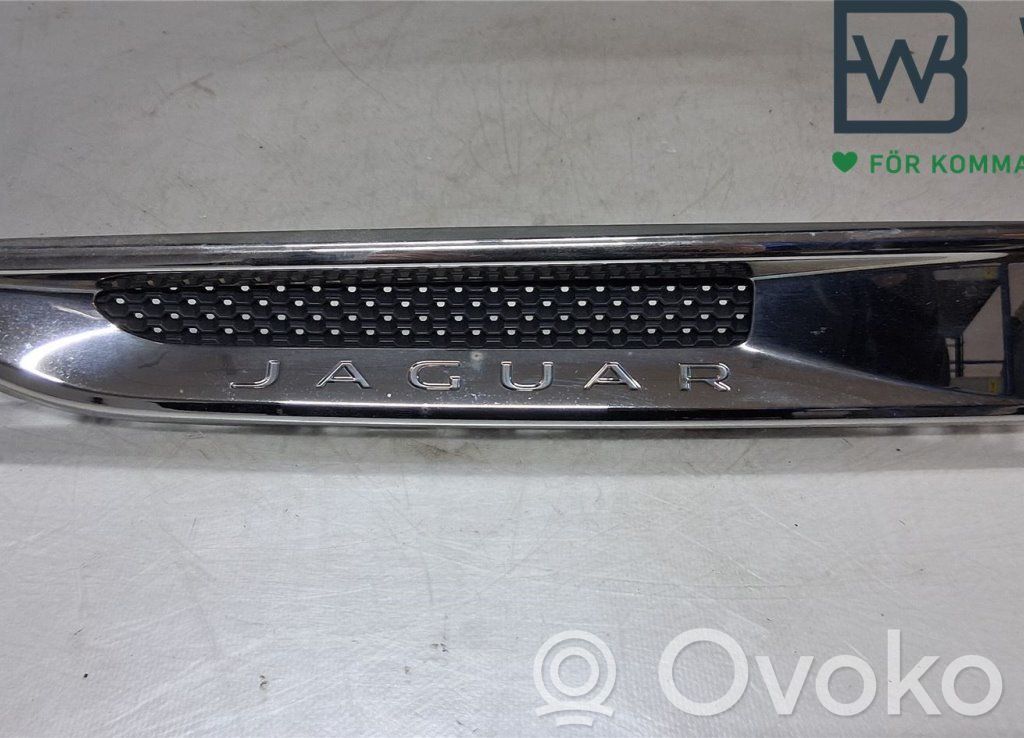 Jaguar XF X260 Listwa błotnika przedniego 