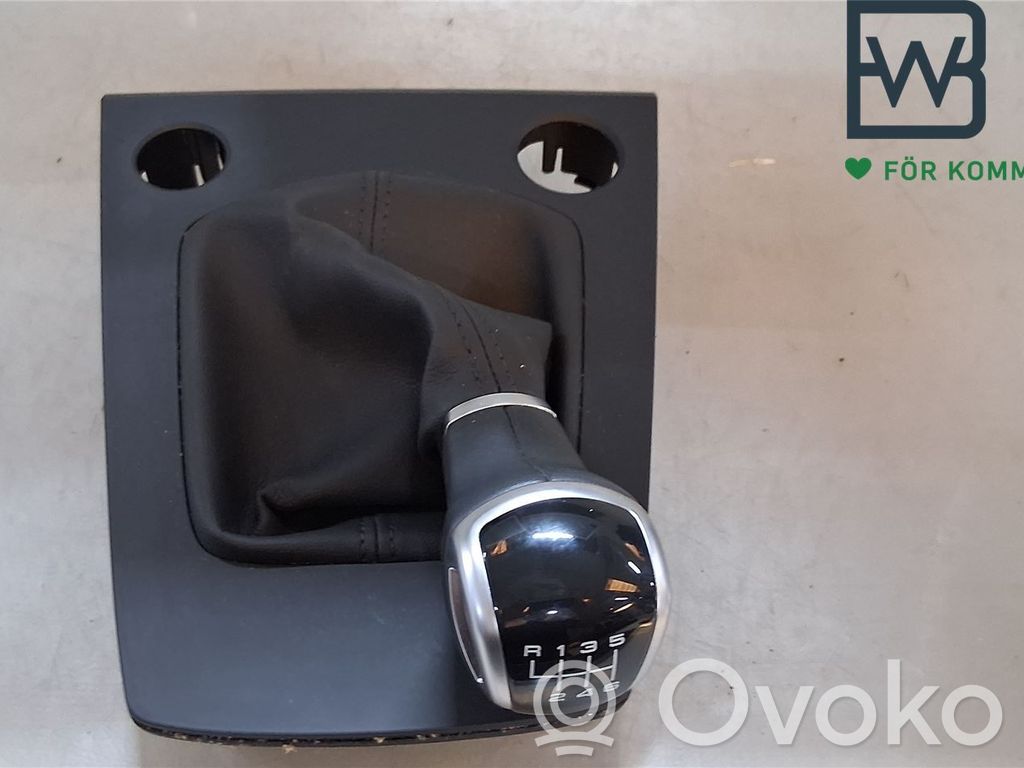Audi A3 8Y Revêtement pommeau de levier de vitesses cuir 