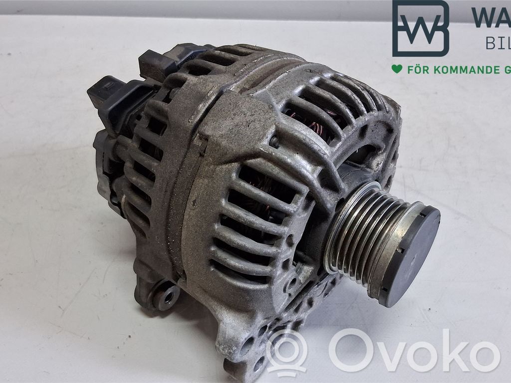 Skoda Fabia Mk2 (5J) Lichtmaschine 