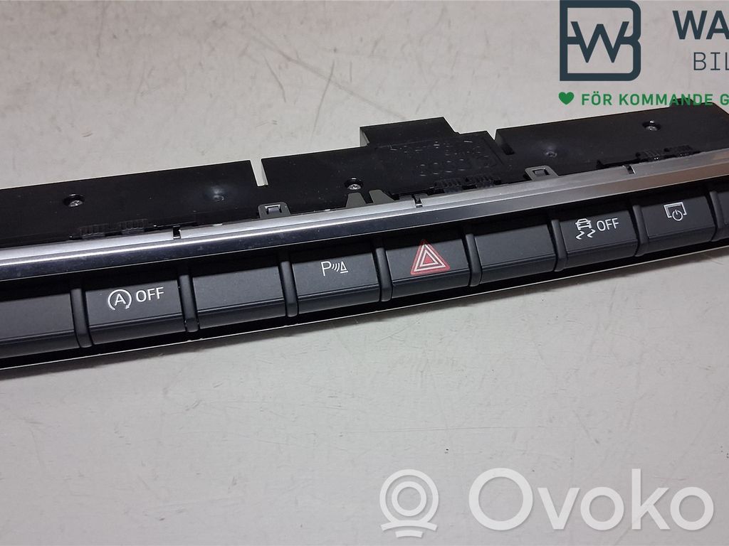 Audi Q2 - Botón interruptor de luz de peligro 