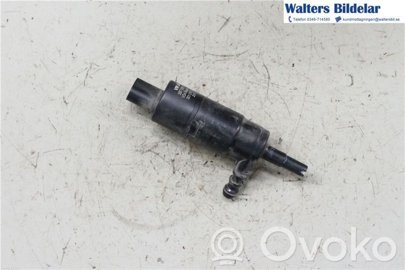 Volkswagen PASSAT B6 Pompe lave-phares