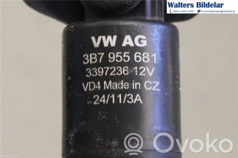 Volkswagen Golf VI Pompe lave-phares