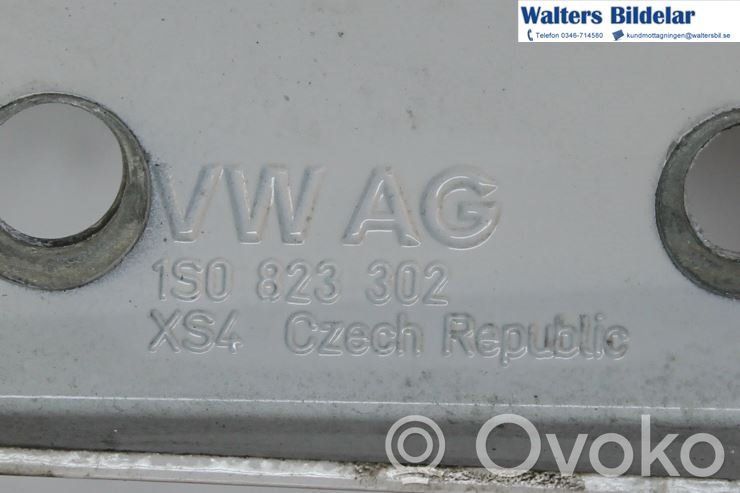 Volkswagen Up Cerniere del vano motore/cofano