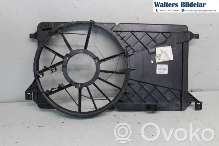 Ford Focus Lüfterzarge 