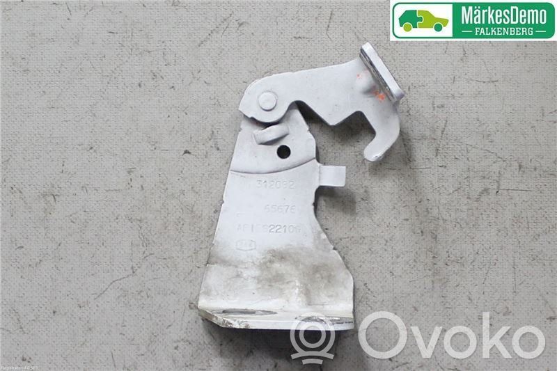 Nissan Primastar Konepellin saranat 