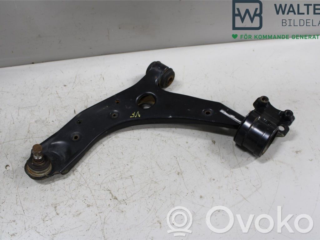 Mazda 3 I Querlenker Achsschenkel vorne 