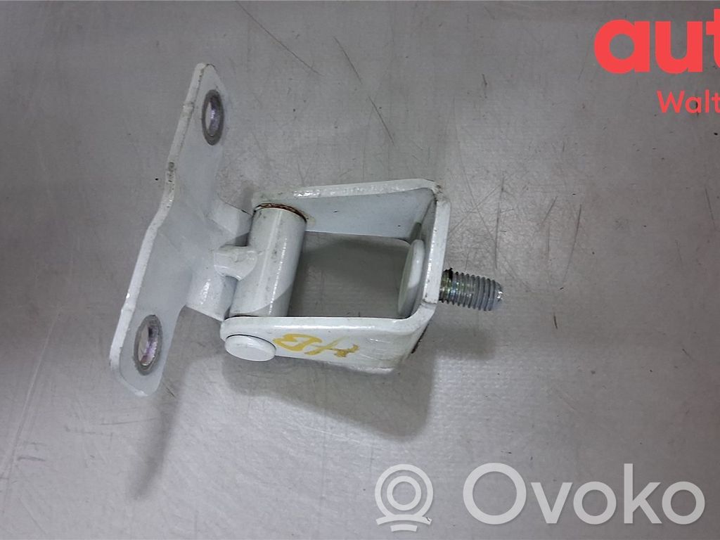 Mitsubishi Space Star Tailgate/trunk/boot hinge 