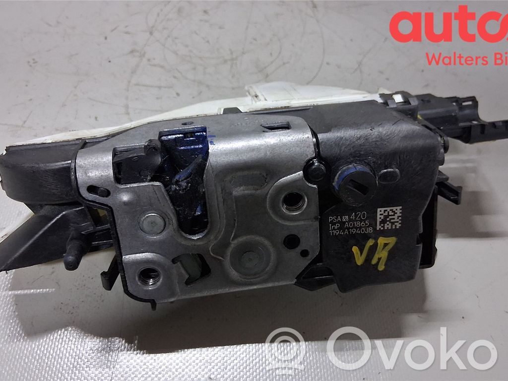 Peugeot Partner Front door lock 