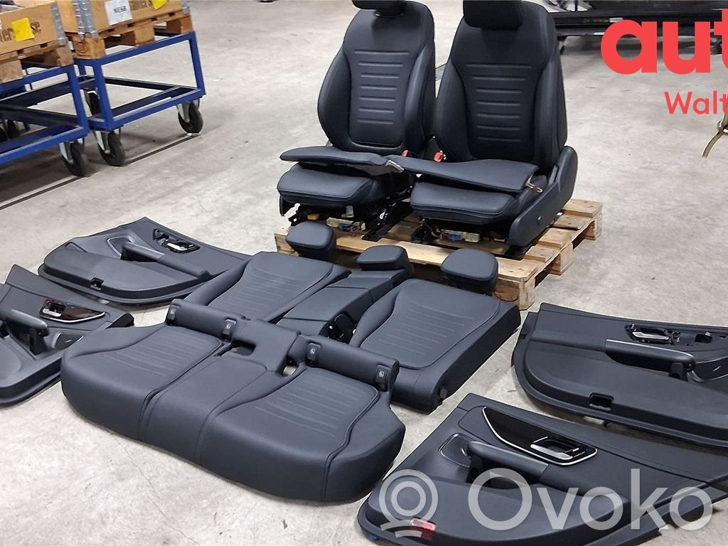 Mercedes-Benz C W206 Set sedili