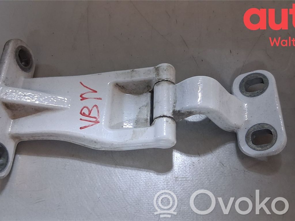 Volkswagen Caddy Rear door lower hinge 