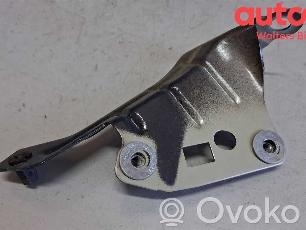 Volkswagen Golf VIII Supporto di montaggio del parafango 