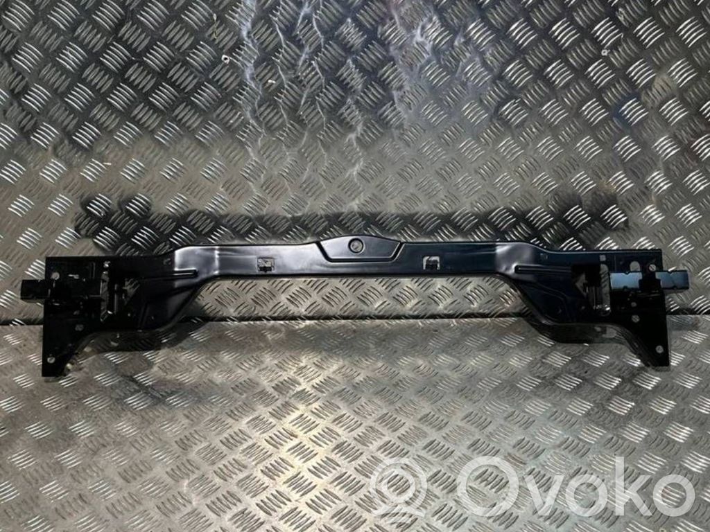Volvo XC40 Radiatorių panelė 