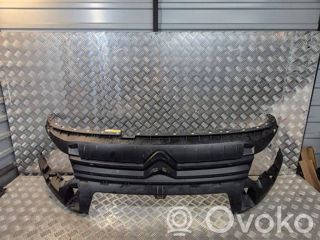 Citroen Berlingo Etusäleikkö 