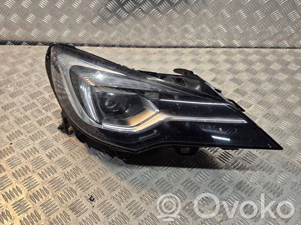Opel Astra K Headlight/headlamp 