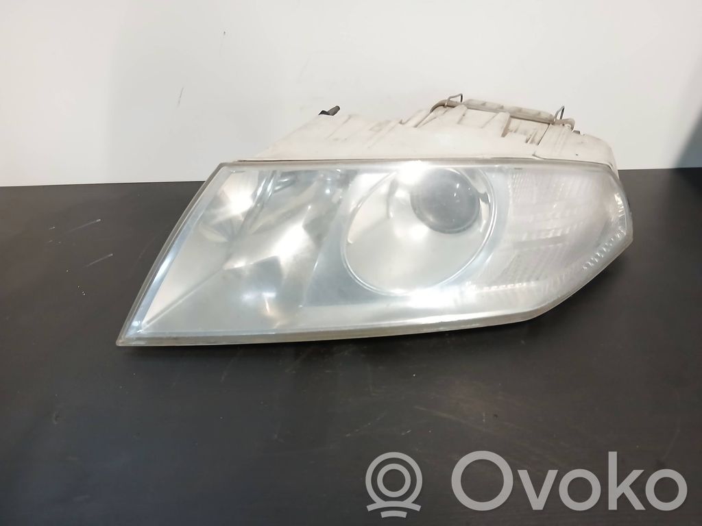 Skoda Octavia Mk2 (1Z) Lampa przednia 