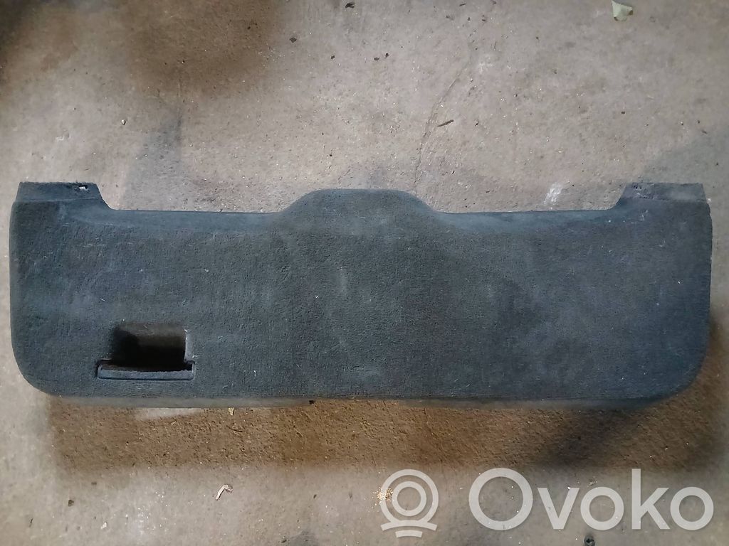 Volvo XC70 Tailgate trim 