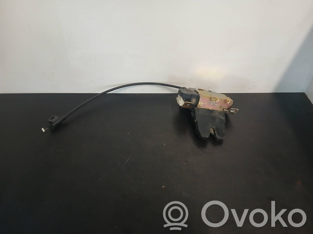 Volvo S60 Spyna galinio dangčio 