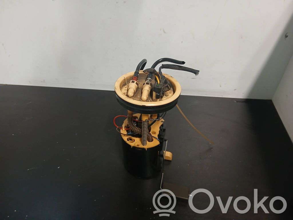 Volvo V70 Bomba interna de combustible 
